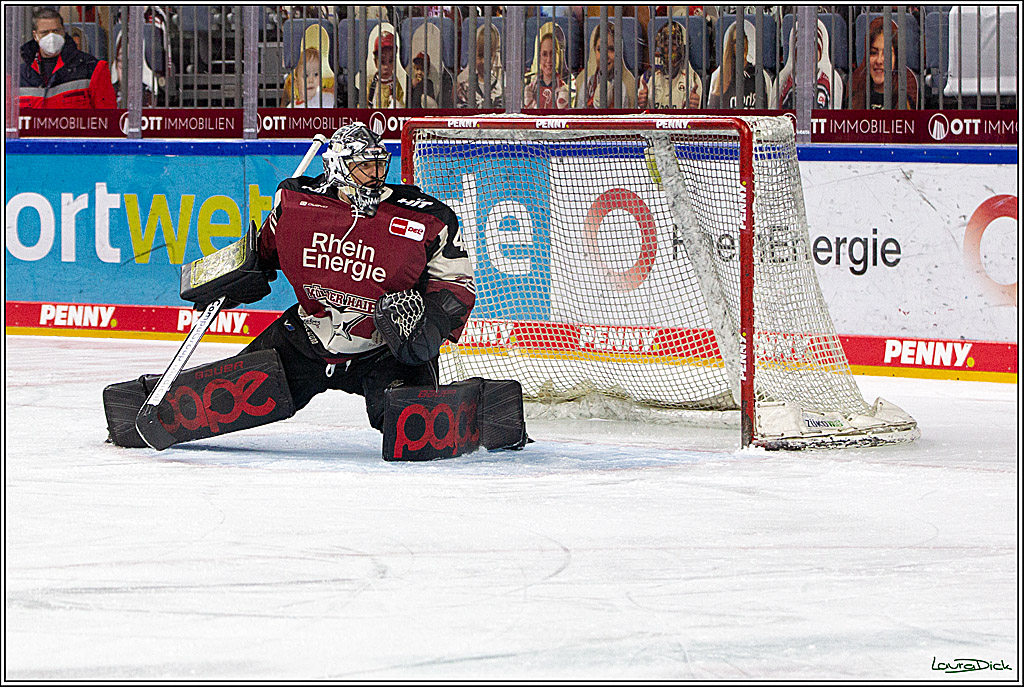 PENNY DEL;  Koelner Haie - Straubing Tigers; Koeln, 14.04.2021